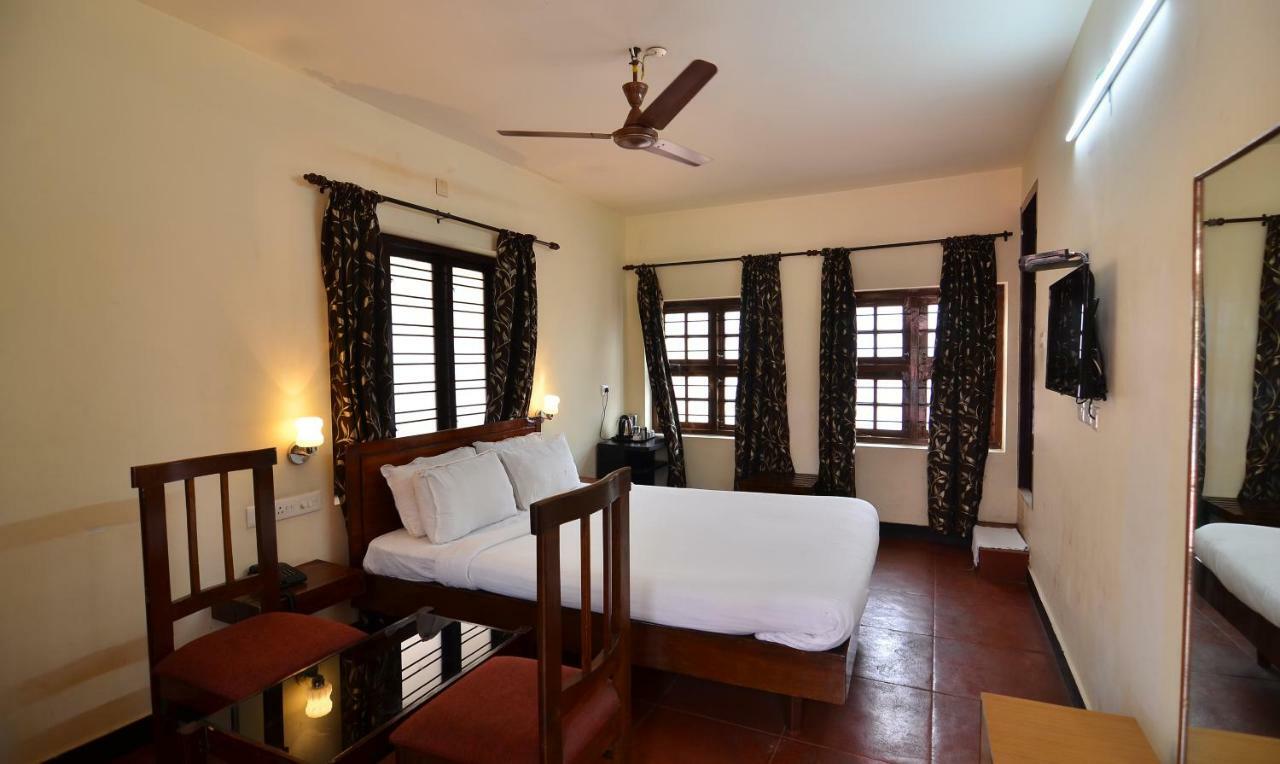 The Royal Heritage Hotel And Ayurvedic Center Thiruvananthapuram Екстер'єр фото