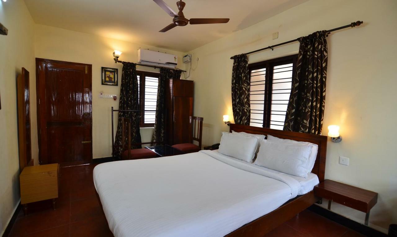The Royal Heritage Hotel And Ayurvedic Center Thiruvananthapuram Екстер'єр фото