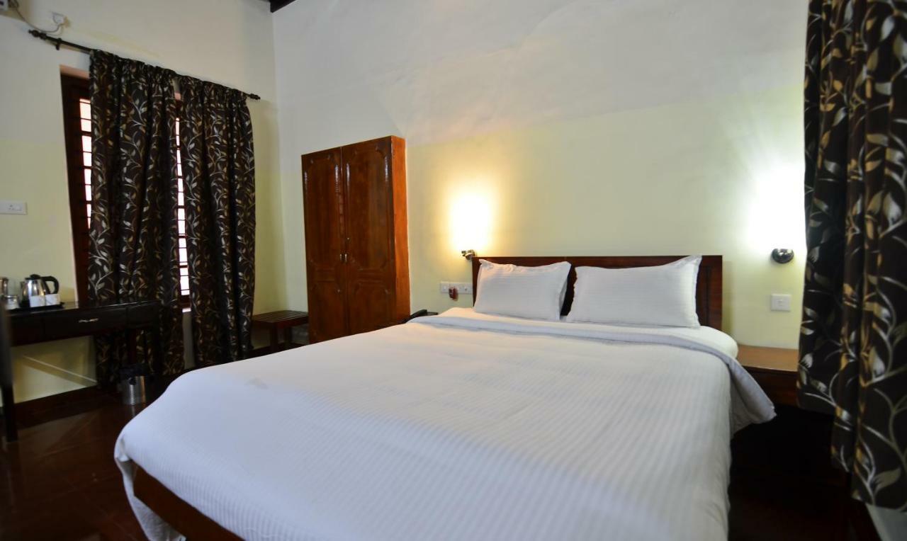 The Royal Heritage Hotel And Ayurvedic Center Thiruvananthapuram Екстер'єр фото