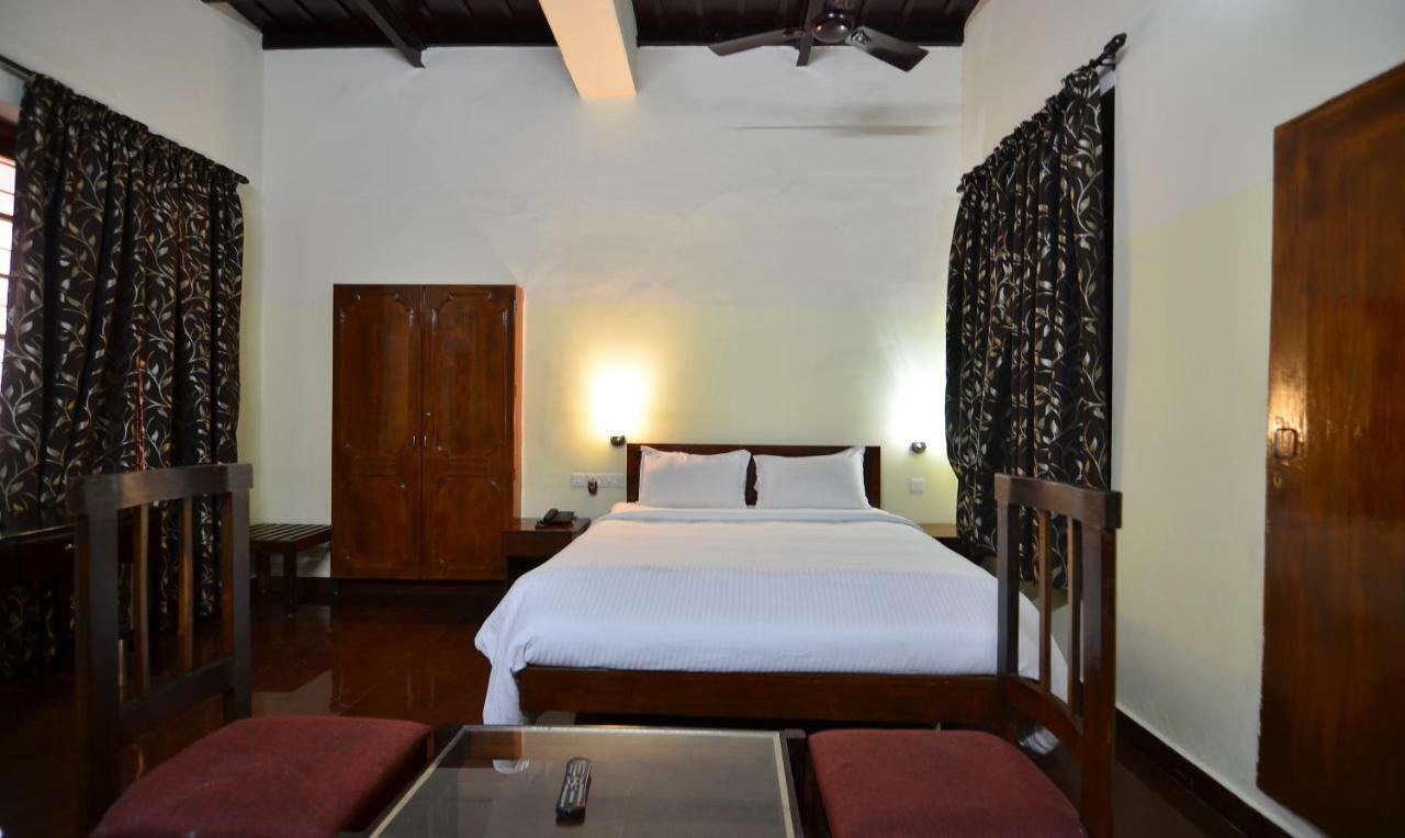 The Royal Heritage Hotel And Ayurvedic Center Thiruvananthapuram Екстер'єр фото